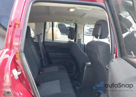 2016 Jeep Compass Sport из США, поврежденный, VIN 1C4NJDBB2GD778246